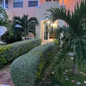  Apartment Comfort Rest Jamaica