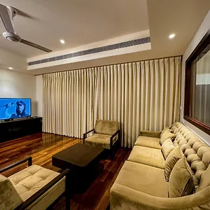  Apartment Brand New Water Front Luxury Cinnamon In Heart Of City